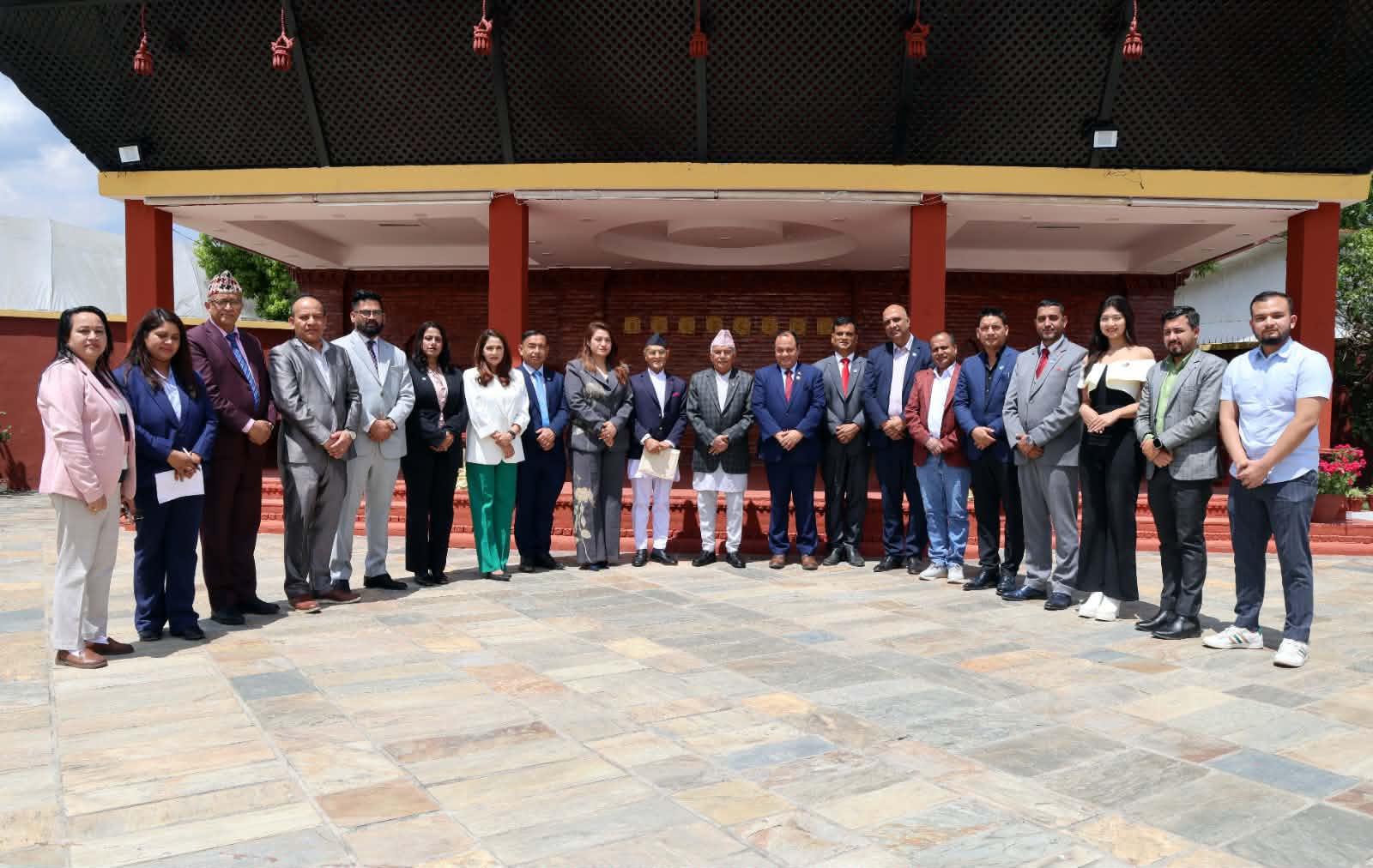 Image of राष्ट्रपति रामचन्द्र पौडेलले गैरआवासीय नेपालीहरूलाई नेपालमा लगानी गर्न आग्रह गरे