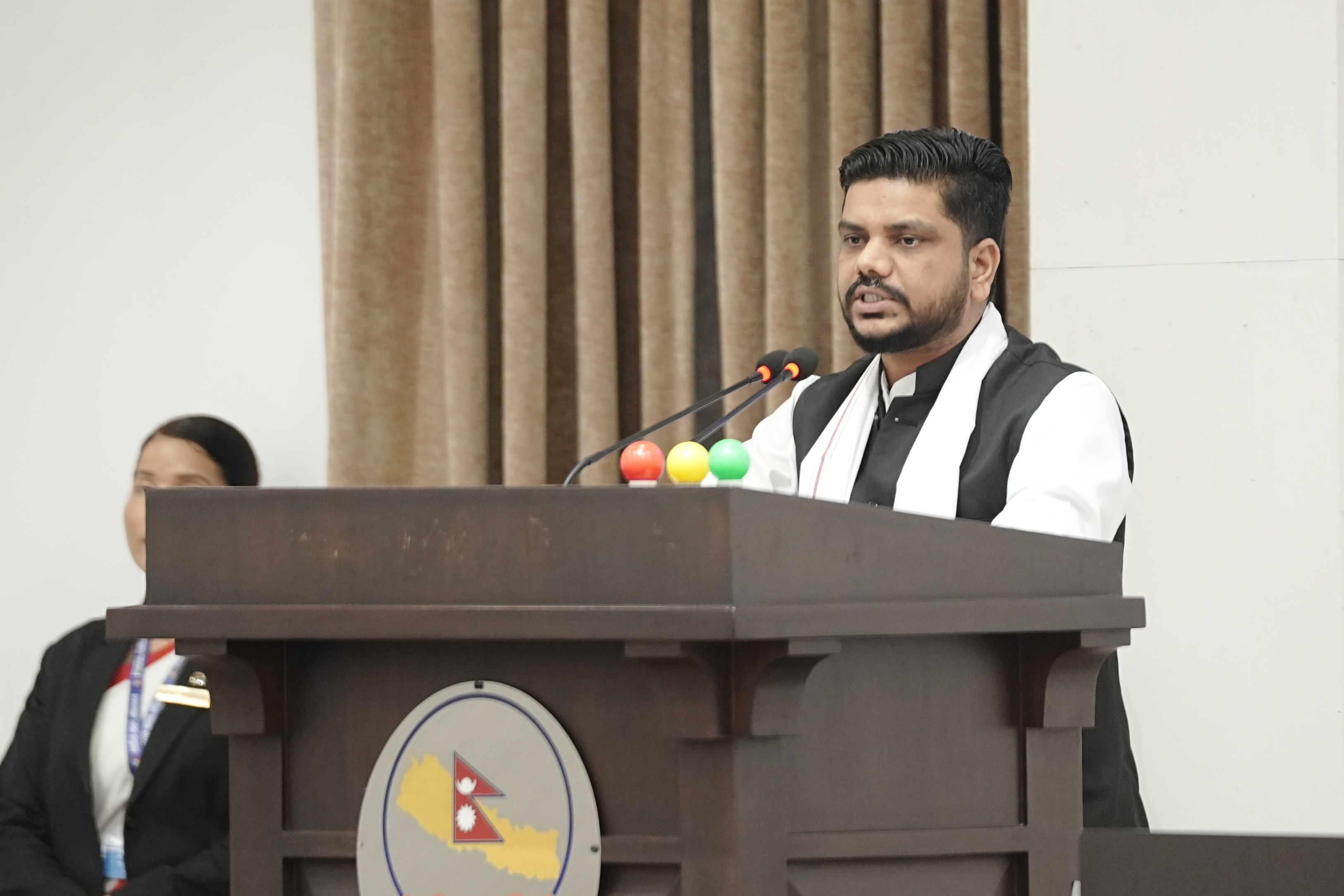 फ्री भिसा–फ्री टिकट नीति पुनरावलोकन गर्ने सरकारको संकेत