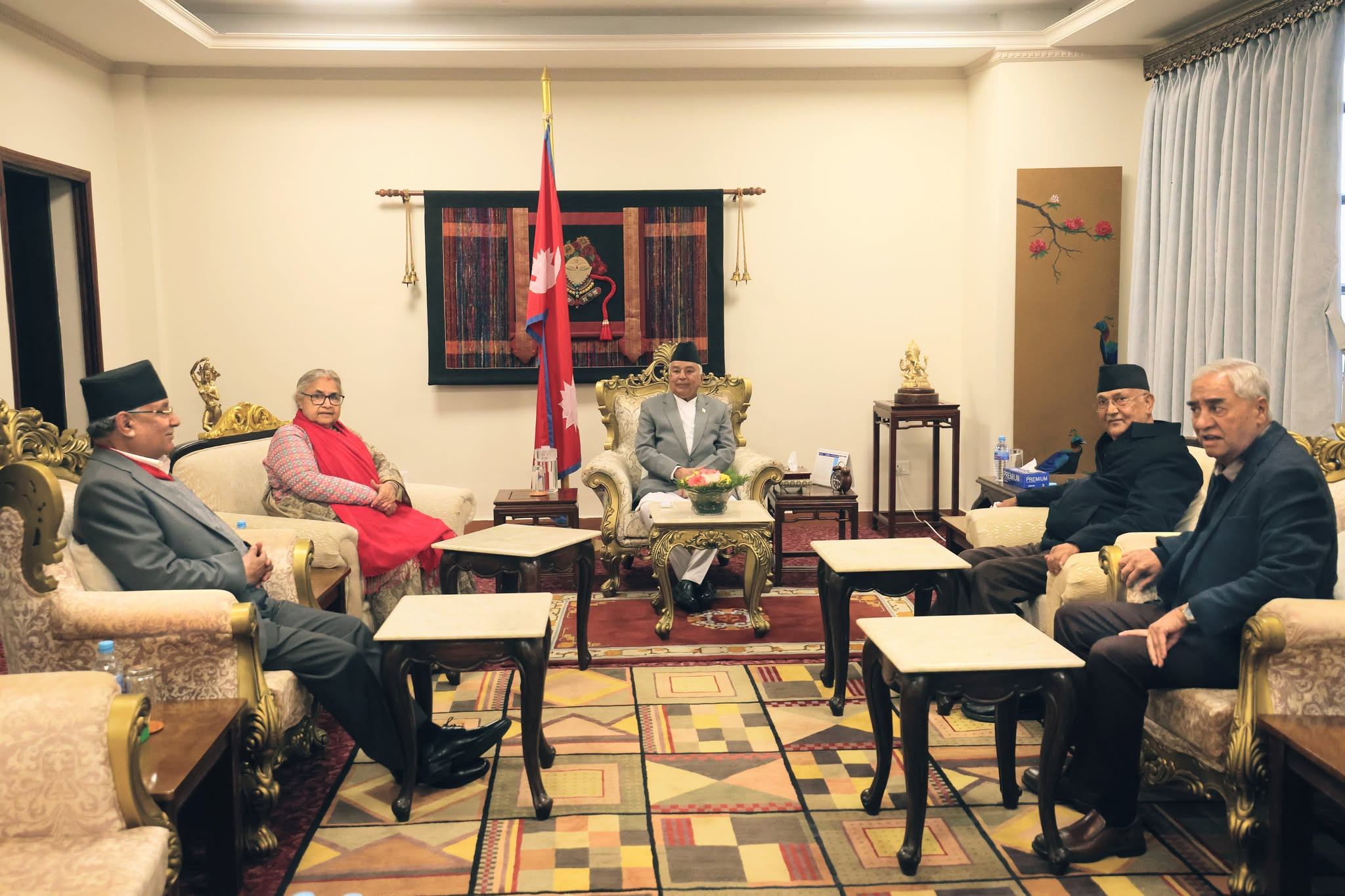 Image of राष्ट्रपति रामचन्द्र पौडेलको पहलमा प्रमुख तीन दलका शीर्ष नेताहरूको बैठक शीतल निवासमा