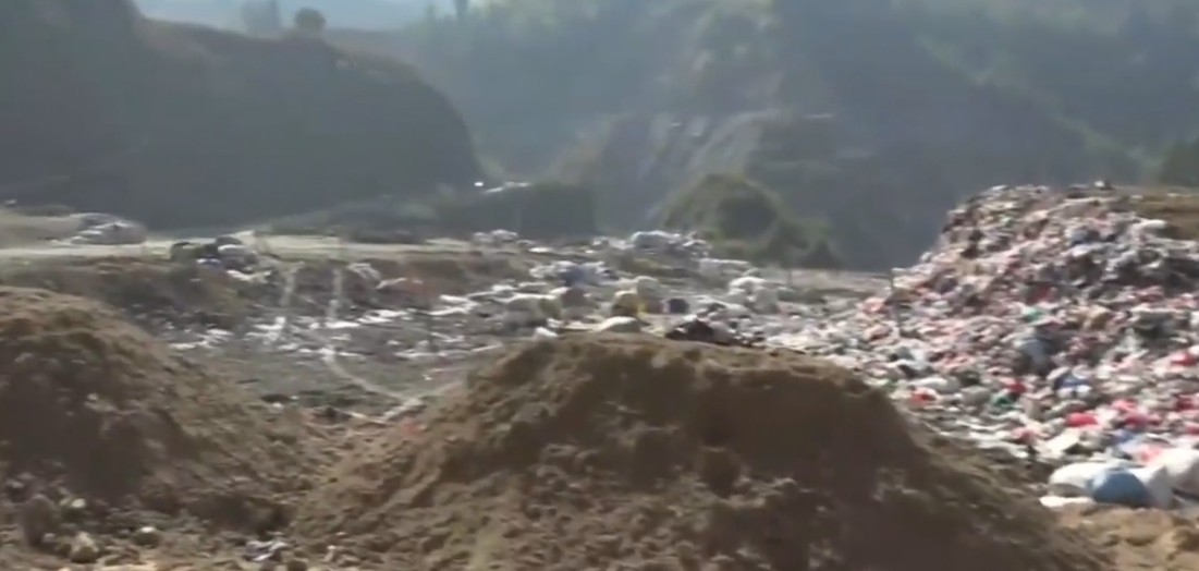 Image of प्रतिबद्धता कार्यान्वयनमा आएको भन्दै फोहोर व्यवस्थापनमा अवरोध नगर्न मन्त्री घिसिङको आग्रह