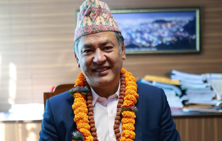 Image of सर्वोच्चको परमादेशपछि हितेन्द्रदेव शाक्य पुनः प्राधिकरणको कार्यकारी निर्देशकका रूपमा पदबहाली