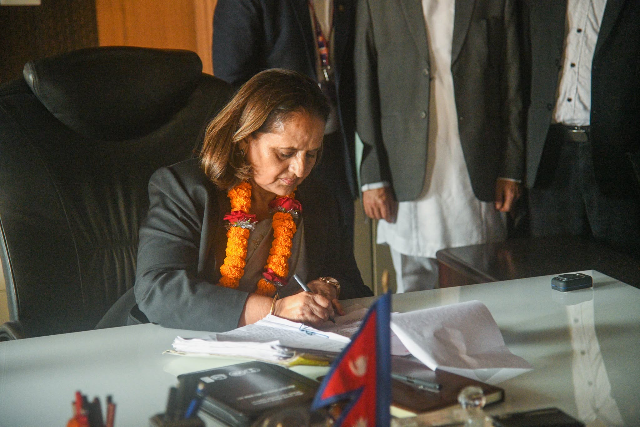 Image of सविता भण्डारीले लिइन् महान्यायाधिवक्ताको शपथ, नेपालको पहिलो महिला महान्यायाधिवक्ता बन्न सफल