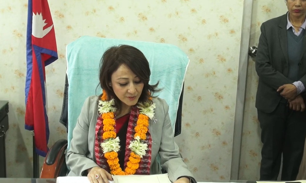 Image of नवनियुक्त मन्त्री श्रेष्ठले गरिन् पदभार ग्रहण