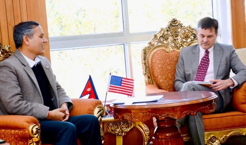 Image of गृहमन्त्री ओमप्रकाश अर्याल र अमेरिकी कार्यवाहक राजदूत बिच भेटवार्ता