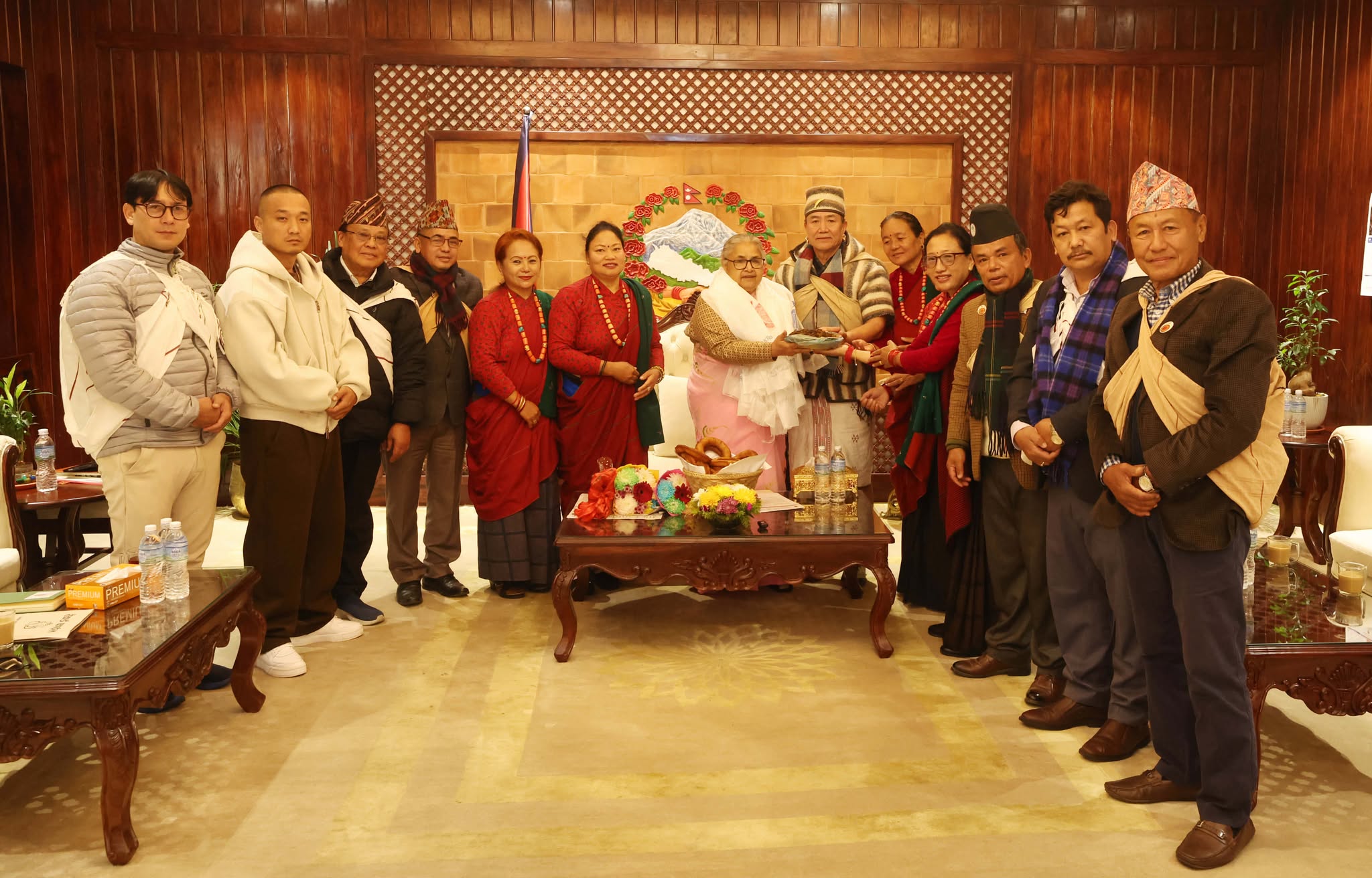 Image of हप्तामा एक दिन कर्मचारीहरुले परम्परागत पोशाक लगाउँदा उचित हुन्छः प्रधानमन्त्री कार्की