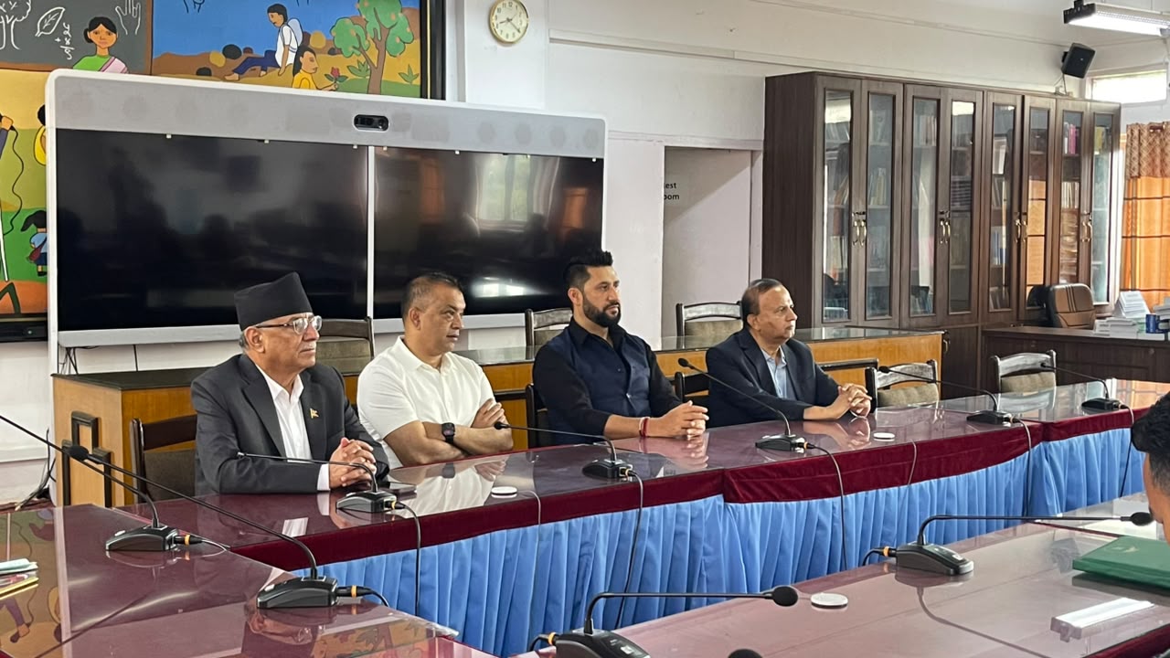 Image of सरकारको समीक्षा गर्ने समय आएको छैनः रवि लामिछाने