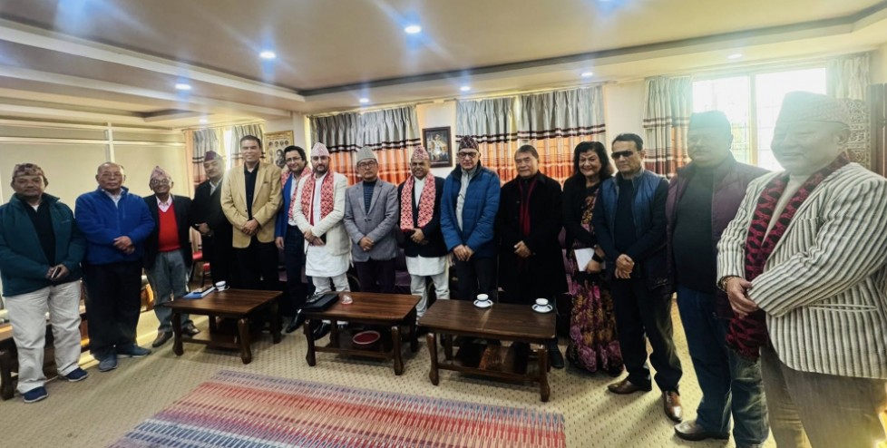 Image of सरकारी टोलीद्वारा राप्रपाको केन्द्रीय कार्यालय अनुगमन, निर्वाचन तयारीबारे छलफल