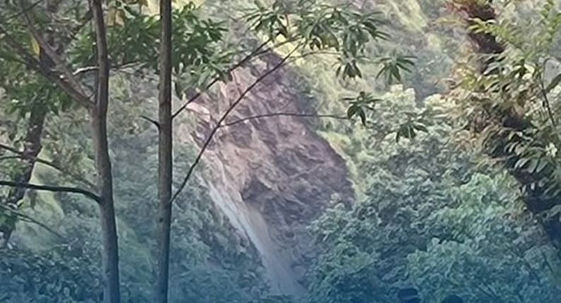 Image of हुङ्गा खोलामा पहिरोले १५ मिटरको ड्याम, तटीय क्षेत्रमा उच्च सतर्कता