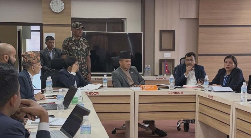 Image of गृहमन्त्री गुरुङले गरे राष्ट्रिय परिचयपत्र कार्यालय र पञ्जीकरण विभागको आकस्मिक अनुगमन