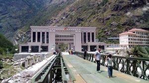 Image of फेरि बन्द भयो तातोपानी नाका, वर्षाले सडक बगायो